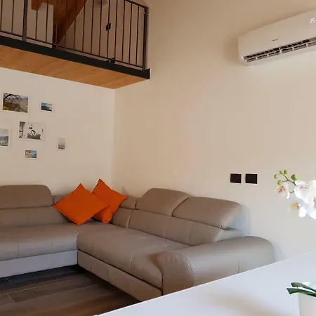 Carolina Apartment Colico